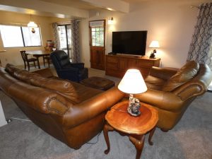 Bear Country interior0001